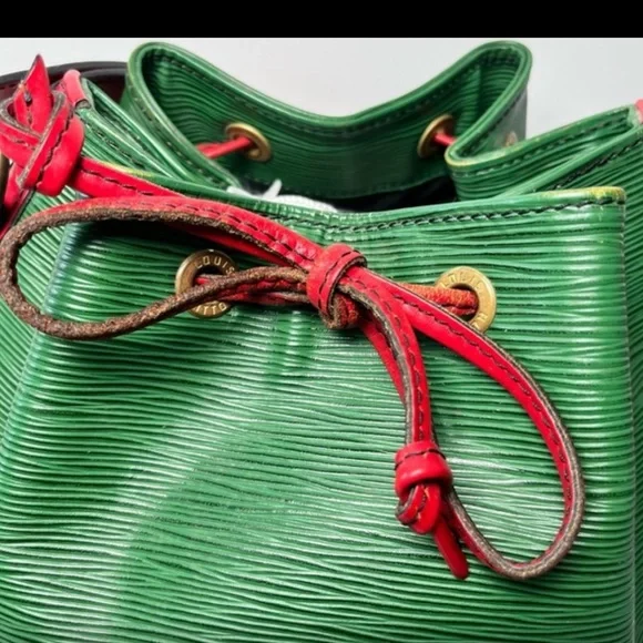 Louis Vuitton Epi Bicolor Green Noe PM - Picture 3 of 9